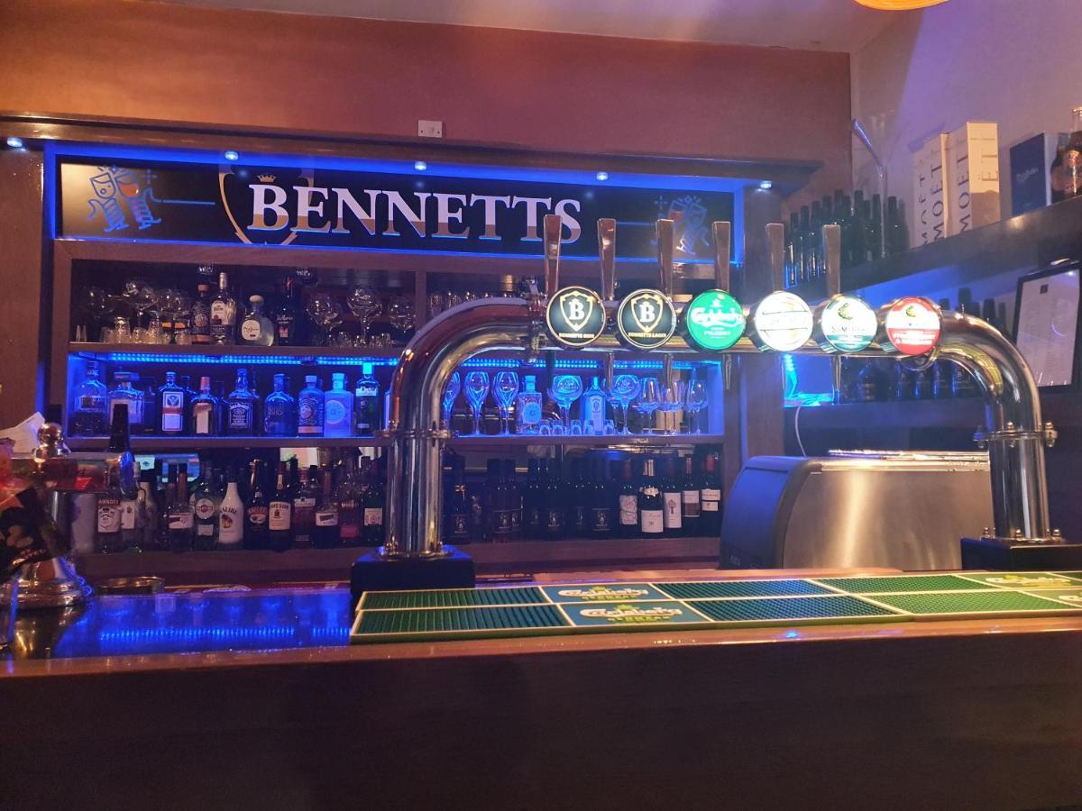 Bennetts Hotel Лонг Итон Экстерьер фото