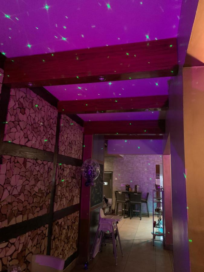 Bennetts Hotel Лонг Итон Экстерьер фото